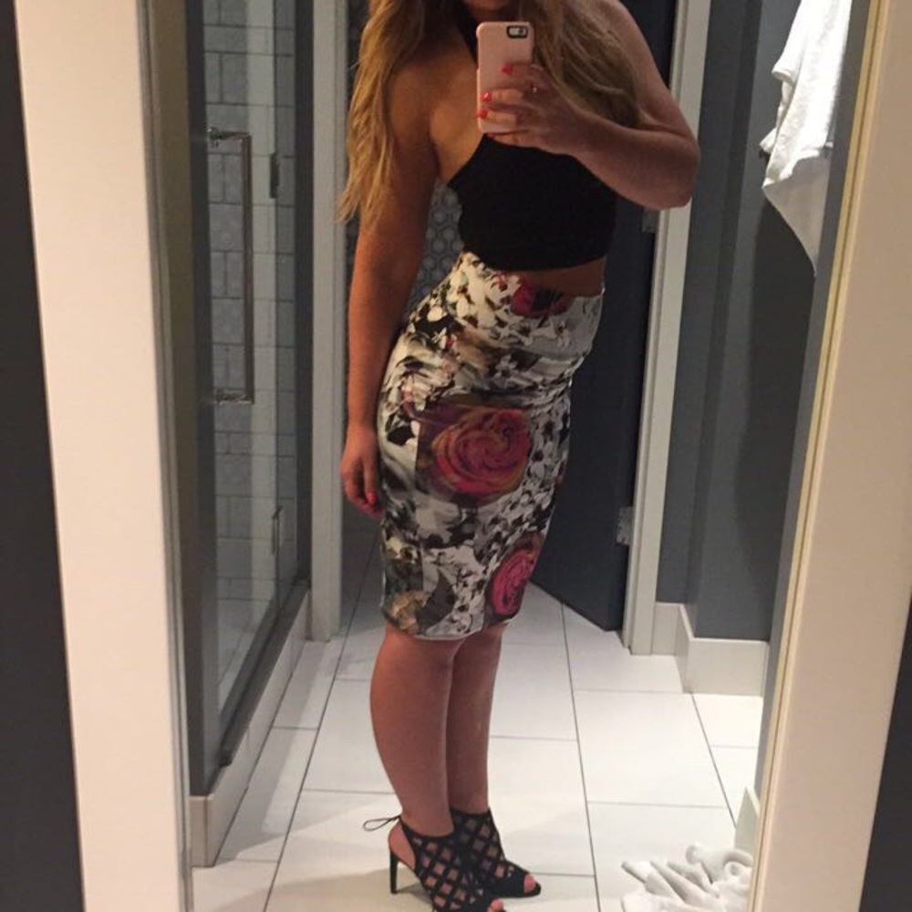 Bebe skirt
